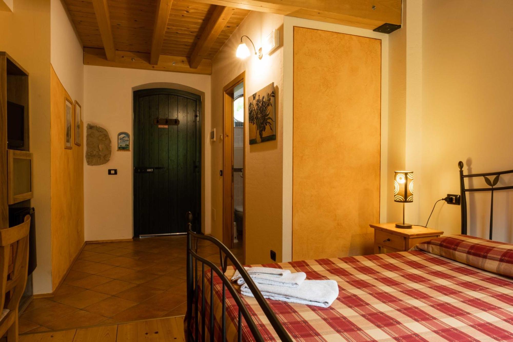 Agriturismo Revena Brentino Belluno Buitenkant foto