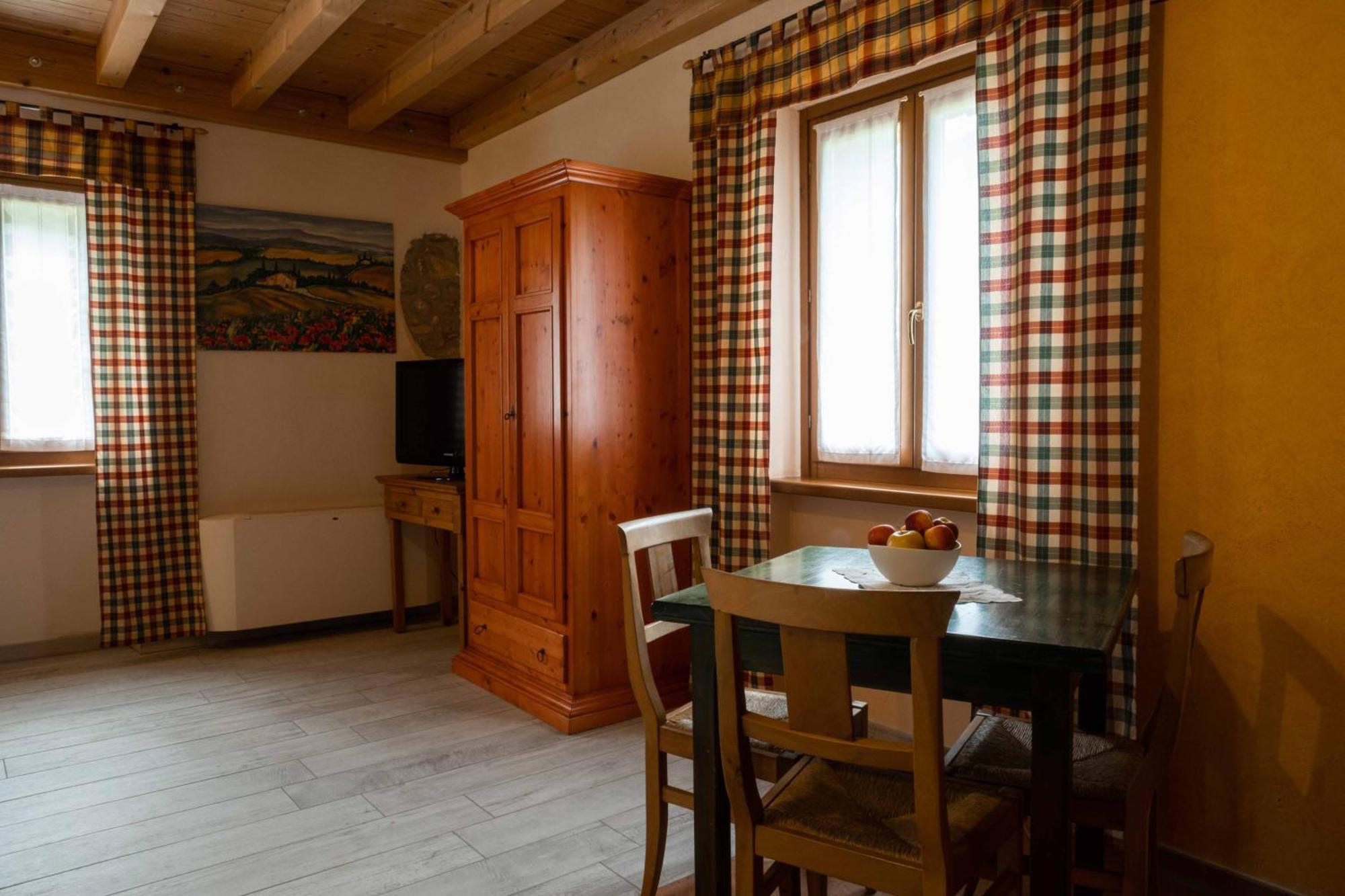 Agriturismo Revena Brentino Belluno Buitenkant foto